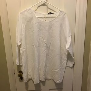 Embroidered white blouse size 1x